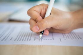 É uma imagem do post com o título Contrato é assinado e concurso CFP pode sair com 27 vagas