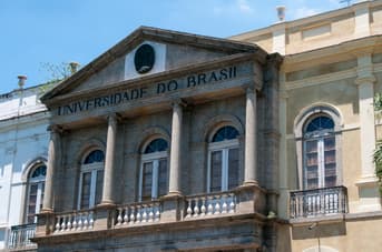 É uma imagem do post com o título Concurso UFRJ: sai edital com 120 vagas para professores