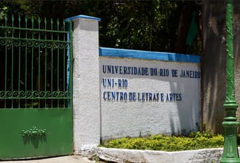 É uma imagem do post com o título Concurso Unirio 2025: pratique questões gratuitas para as provas