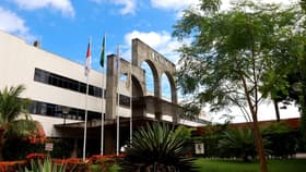 É uma imagem do post com o título Concurso Câmara de Manaus AM é retomado para três cargos