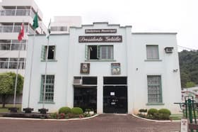 É uma imagem do post com o título Prefeitura de Presidente Getulio-SC abre dois Processos seletivos