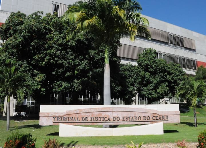 Fachada do TJ CE