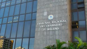 É uma imagem do post com o título Concursos TRT's previstos registram mais de mil cargos vagos