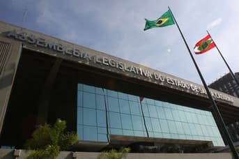 É uma imagem do post com o título Comissão confirma concurso Alesc e locais de prova são liberados
