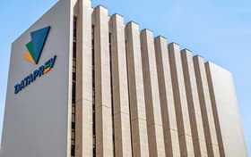É uma imagem do post com o título Novo concurso Dataprev tem oferta de vagas em várias cidades