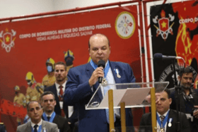 É uma imagem do post com o título Concurso Bombeiros DF: Ibaneis confirma preparativos para edital