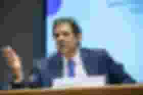 É uma imagem do post com o título Reforma Administrativa: Haddad vincula estabilidade a desempenho