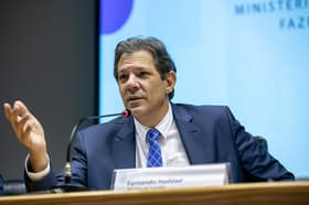 É uma imagem do post com o título Reforma Administrativa: Haddad vincula estabilidade a desempenho