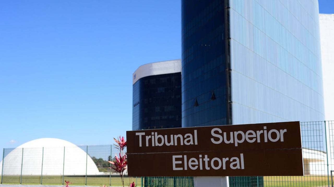 Concurso TSE Unificado: sai edital para técnicos e analistas | Folha ...
